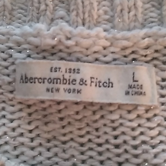 Sweater - Picture 2 of 4